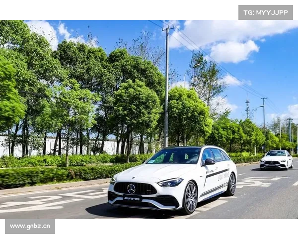 全新AMG C43发布,谁还敢说这不是正统AMG? 全新AMG C43发布,谁还敢说这不是正统AMG?